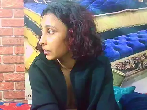 צ'אט XXX בשידור חי של IndianSexyButt