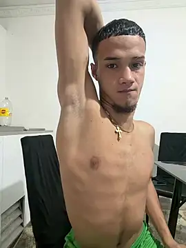friends_lust_latin's Live XXX Chat
