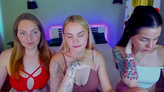 MagicEyess' Live XXX Chat