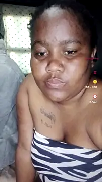 Živý XXX chat ChubbyMidgetxxx19