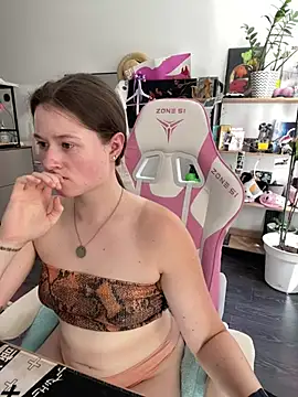 sweetest_pie's Live XXX Chat
