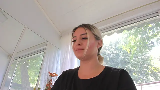 צ'אט XXX בשידור חי של Ella_Vee