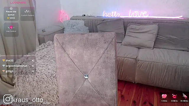 צ'אט XXX בשידור חי של mrs_kitty69