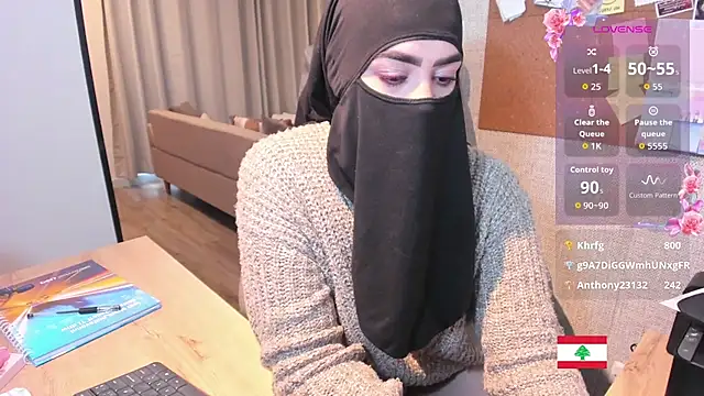 Marjane Adlı Modelin Canlı XXX Sohbeti