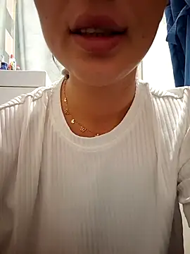 Lunaheln Live XXX chat
