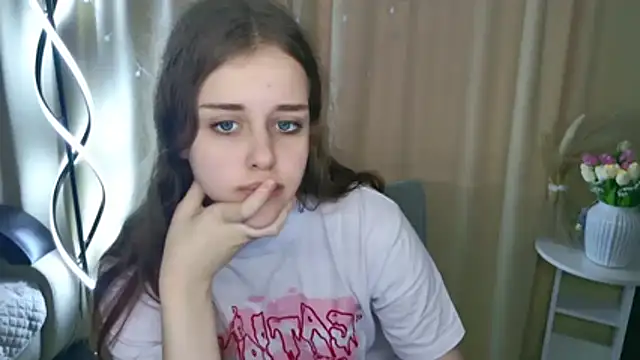 LilaClever Chat XXX in diretta