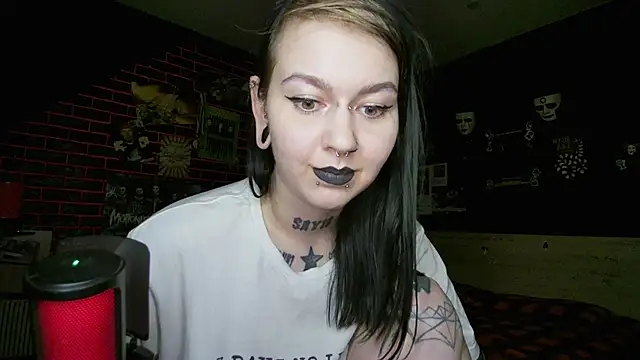 MessalinaOfficial élő XXX-chatje