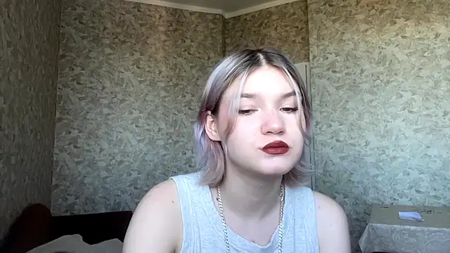 PearlyCafferky élő XXX-chatje