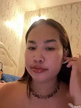 Ponthip Adlı Modelin Canlı XXX Sohbeti
