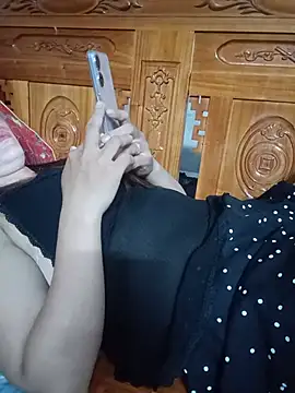obhd87 Adlı Modelin Canlı XXX Sohbeti