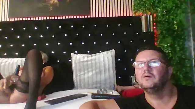 InannaStar Adlı Modelin Canlı XXX Sohbeti