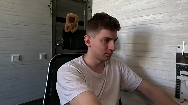 Einar_Nut Chat XXX in diretta