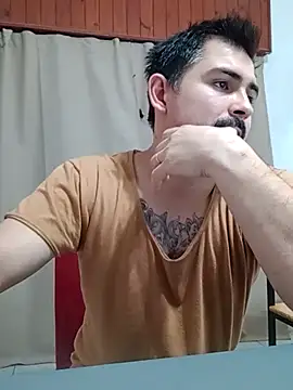 Bradd_32 Live XXX-chat
