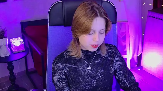 VivienneHebert's Live XXX Chat