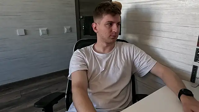 XXX chat uživo modela Einar_Nut