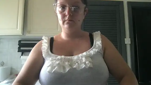 Živý XXX chat FlirtyFrayaXX