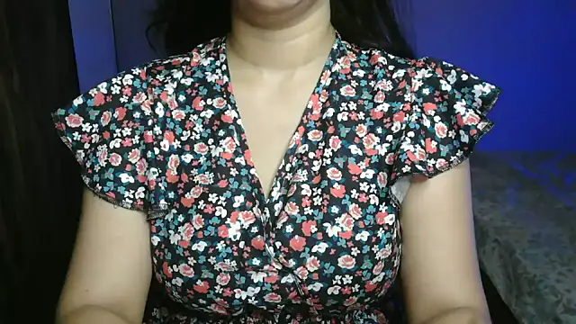 Chatroom XXX en direct de HotNiyathi