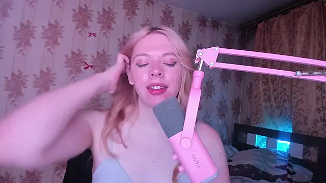 Show de Cutie_Bambi na webcam