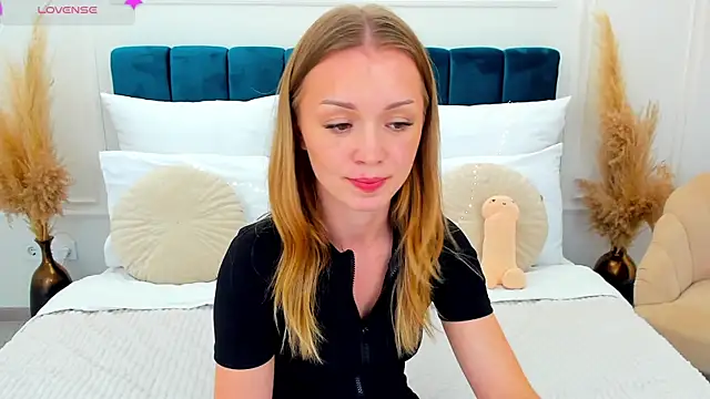 VirginOlly Chat XXX in diretta