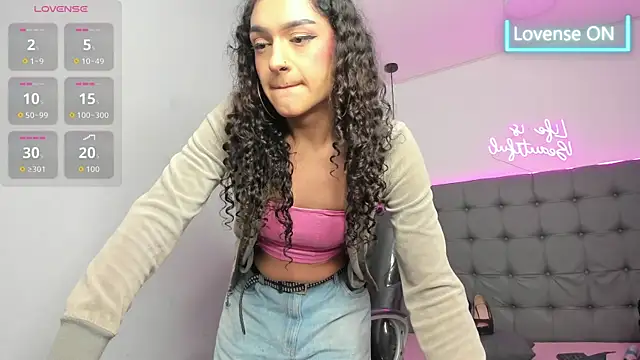 Chat +18 de scarletcherry18 ao vivo