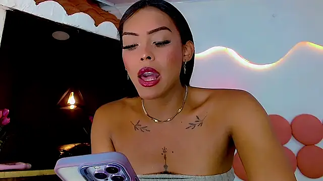 Chatroom XXX en direct de JessiValentin