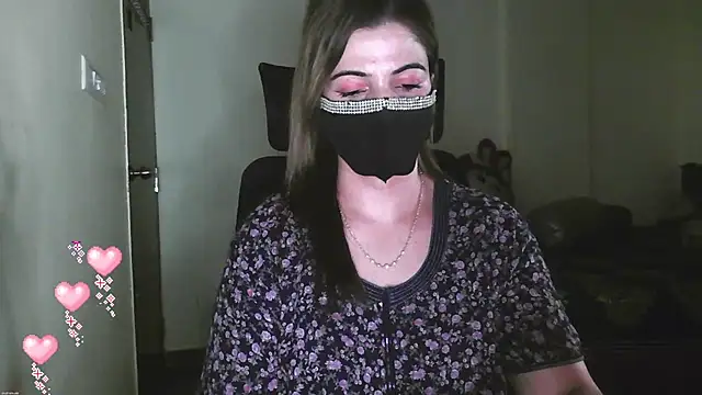 Chat +18 de Cute_Sonii ao vivo