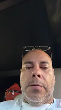צ'אט XXX בשידור חי של ValuedConcept687