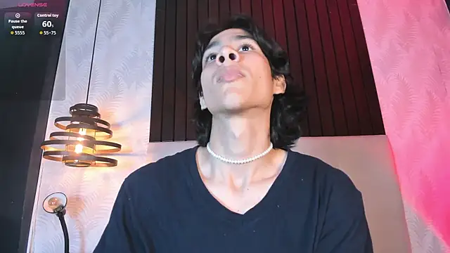 Cheys_Mast 现场XXX聊天