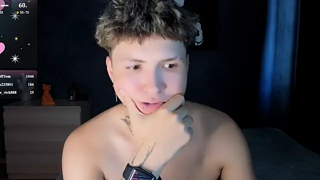 צ'אט XXX בשידור חי של JonnyDarkk