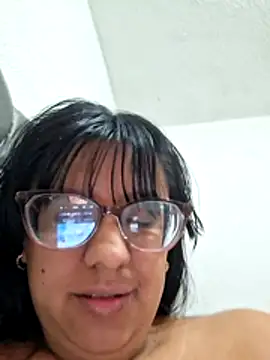 Chat +18 de ZaidaWet ao vivo