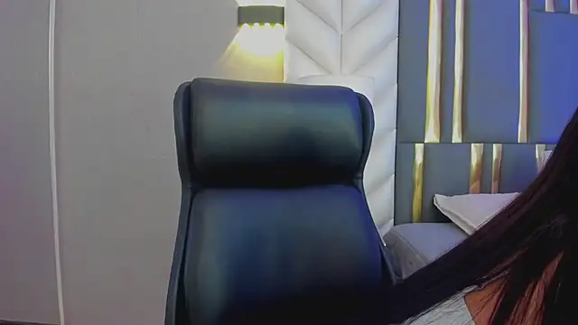 ChloeHarper_ live XXX chat