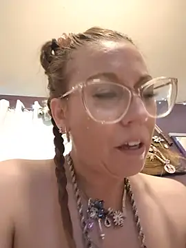 MsSissyMmmk's Live XXX Chat
