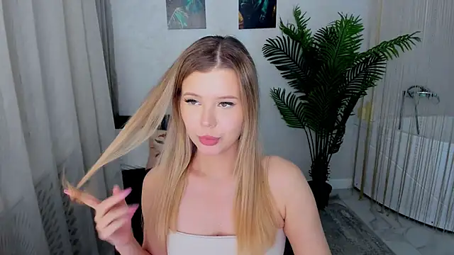 FollowLovee élő XXX-chatje