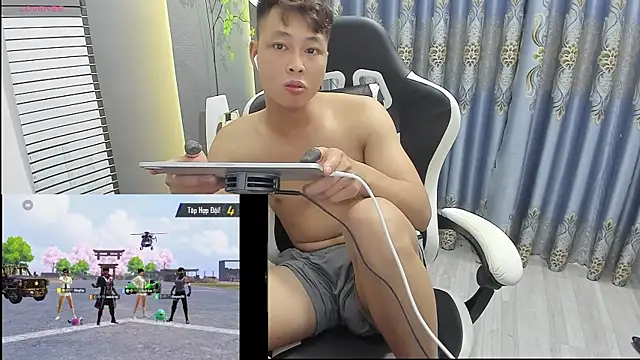 Naughty___asianのウェブカメラショー