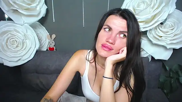 MilaLoona – Live XXX-chat