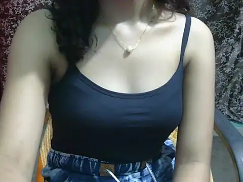 Chat +18 de Adorable_Ayesha ao vivo