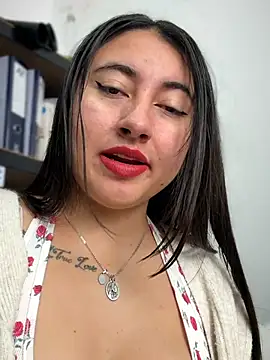 _Sarah-Office1 Live XXX-Chat