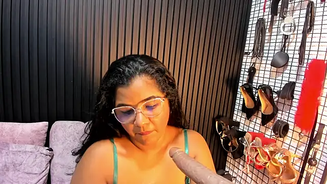 Mommy_Big_Ass – Live XXX-chat