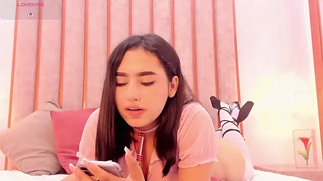 Zoe_Monrow XXX чат на живо