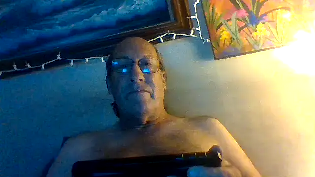 hornyrich69's Live XXX Chat