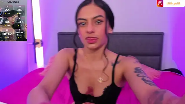 lilith_petit_ Obrolan Langsung XXX