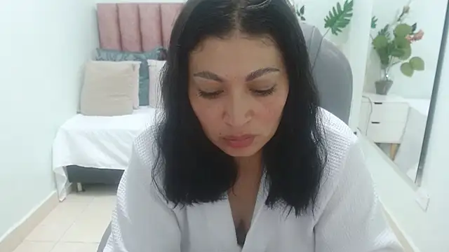 sophia_hadid's Live XXX Chat