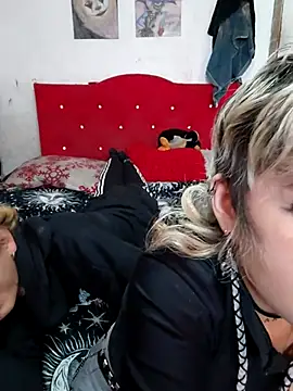 دردشة Cute_Chrixxx الجنسية المباشرة