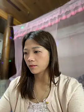 hhanni06 现场XXX聊天
