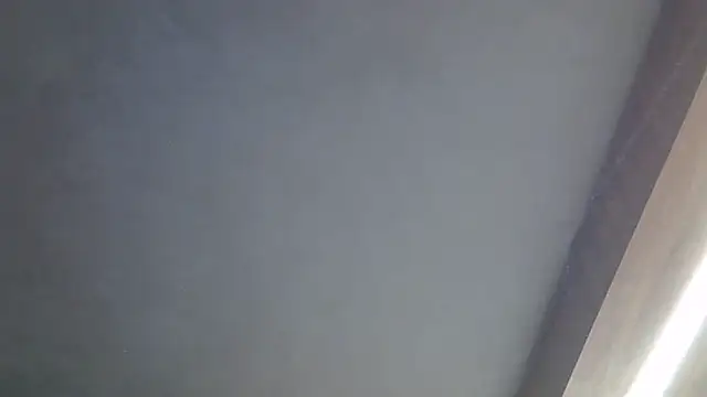 Chat +18 de SkinnyKitten ao vivo