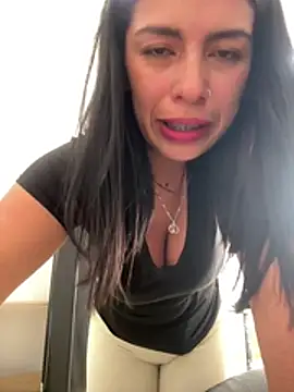 Nathaly_12 Chat XXX in diretta