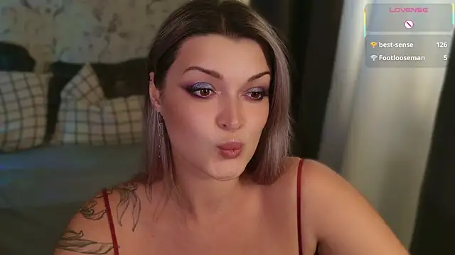 LadyDiLancaster's Live XXX Chat