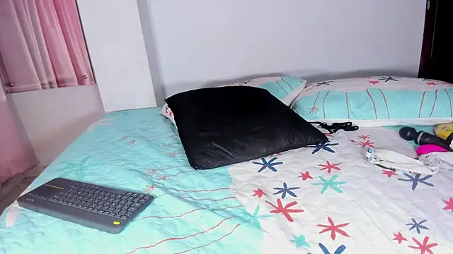 Coral_w10 Live XXX-Chat