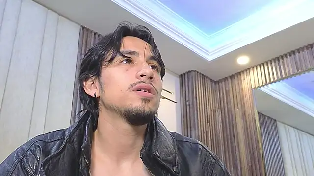 LatinShortt Obrolan Langsung XXX