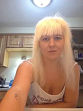 Ashloves_ élő XXX-chatje